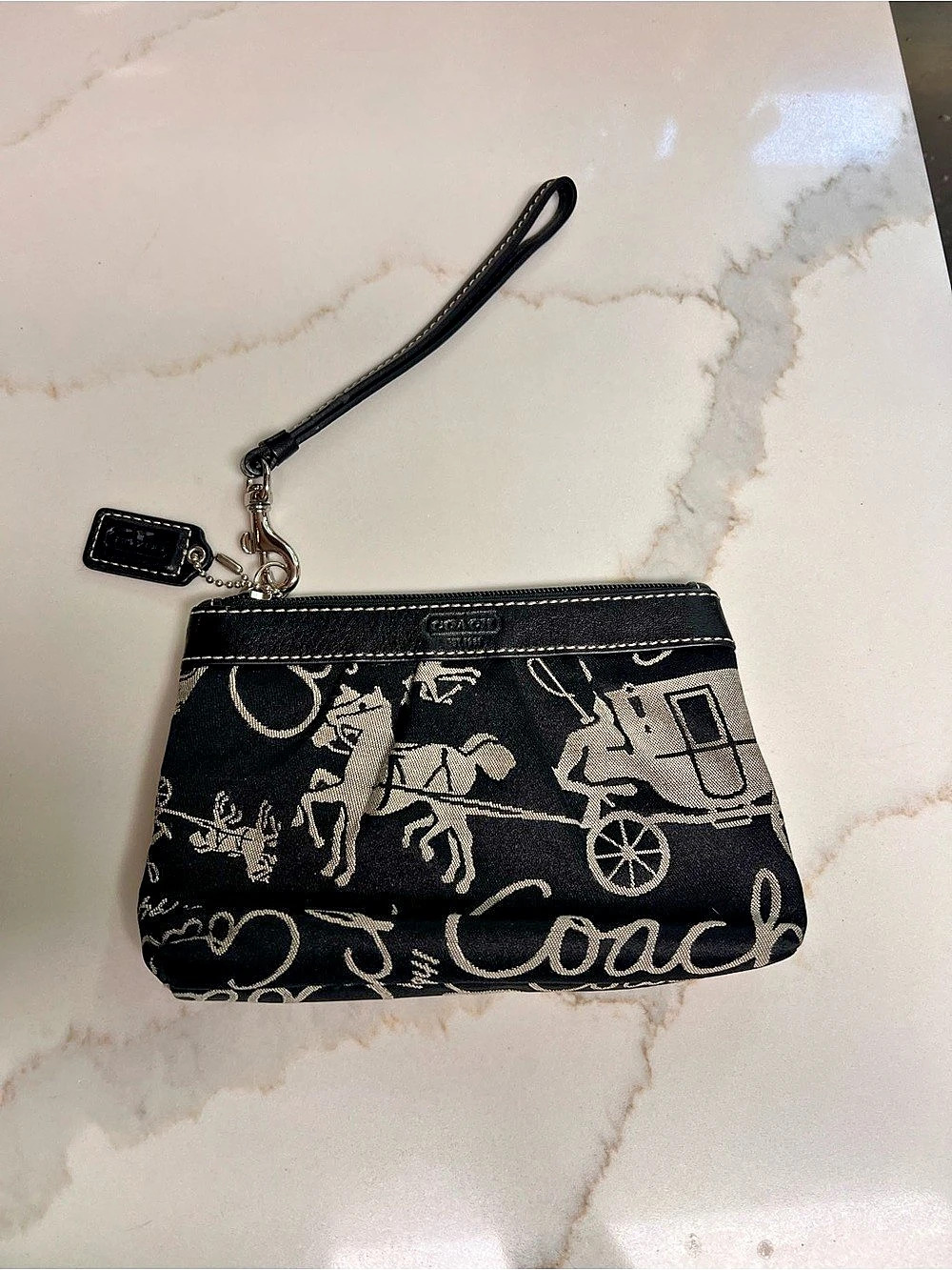 Coach Black White Carriage Print Wristlet Black & Gray